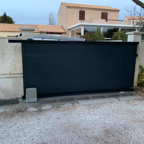 Remplacement d'un portail et portillon à Sausset-les-Pins : Accessibilité et modernité