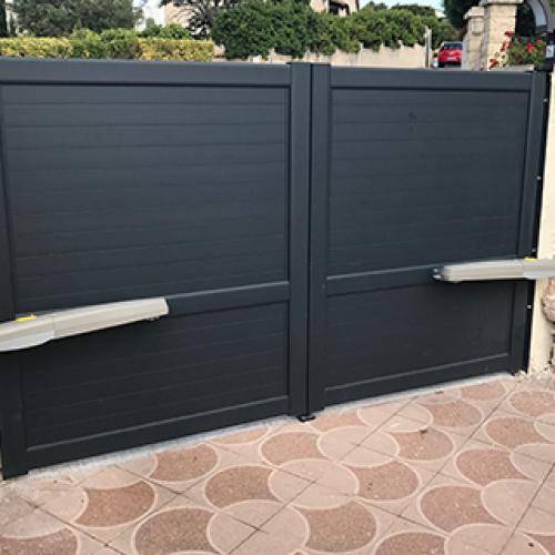 Installation d’un portail battant aluminium motorisé à Carry le Rouet