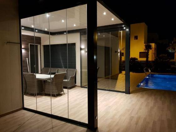 Rideaux de verre pour la fermeture de votre pergola à Carry-le-Rouet et Martigues